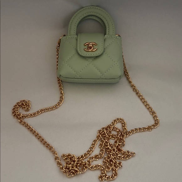 Chanel VIP Mini Bag - Picture 3 of 7